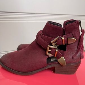 Steve Madden Chelsea Boots